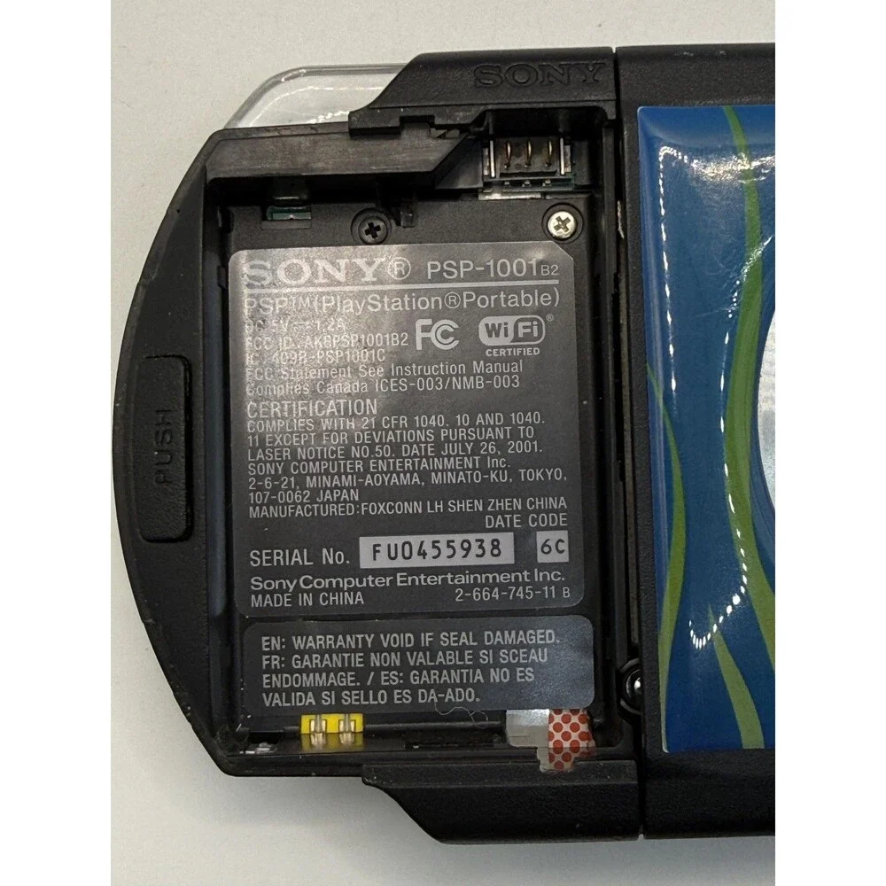 Sony PSP-1001B2 Handheld Star Wars Spider-Man 2 UMD Games Case Charger TESTED